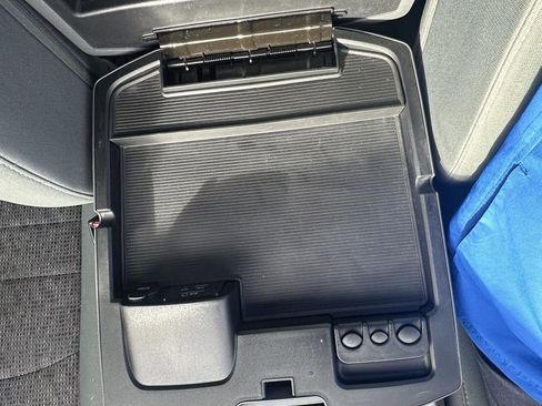 Used 2015 RAM 2500 Big Horn image 23