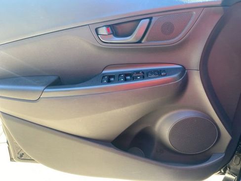 Used 2023 Hyundai Kona SEL AWD/4WD image 19