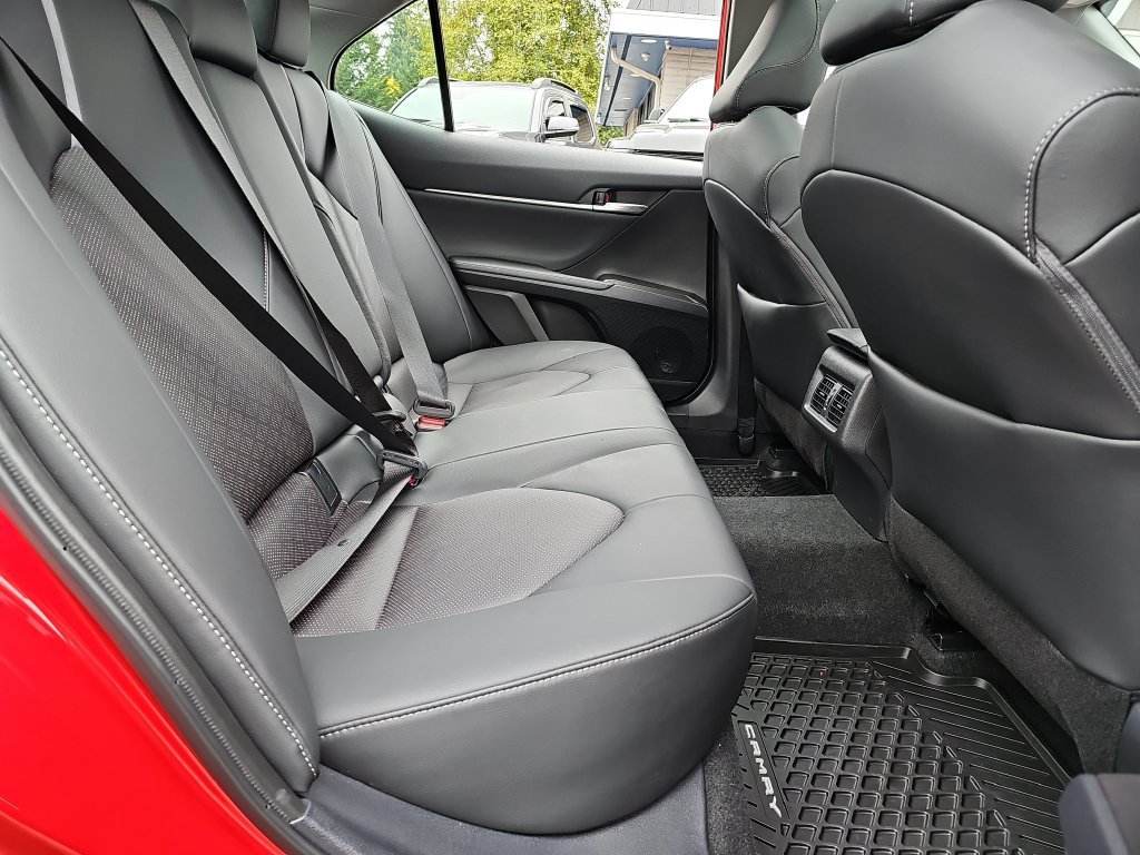 Used 2023 Toyota Camry XSE AWD/4WD image 35