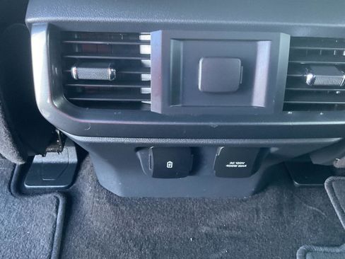 Used 2022 Ford F150 XLT w/ Equipment Group 302A High image 26