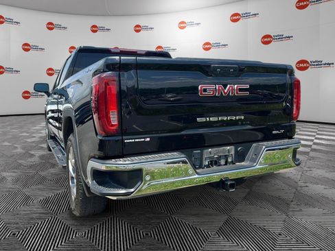Used 2023 GMC Sierra 1500 SLT w/ SLT Premium Plus Package AWD/4WD image 3