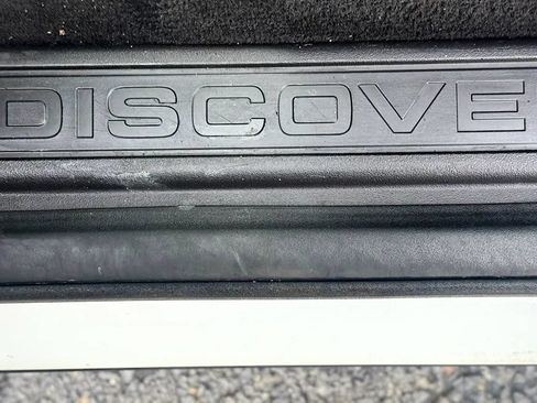 Used 2016 Land Rover Discovery Sport HSE AWD/4WD image 29