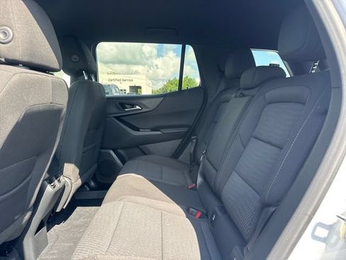 Used 2026 Chevrolet Equinox LT AWD/4WD image 11
