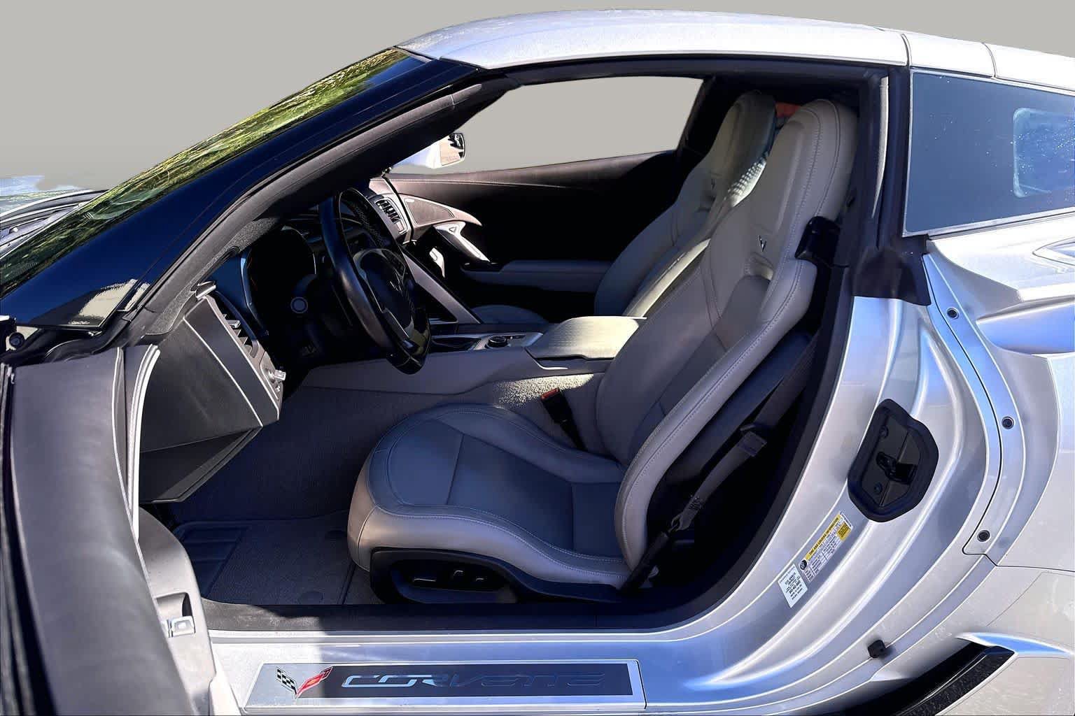 Used 2017 Chevrolet Corvette Grand Sport RWD image 8