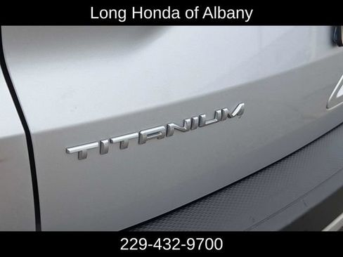 Used 2020 Ford Escape Titanium w/ Titanium Premium Package 2.0 AWD/4WD image 11