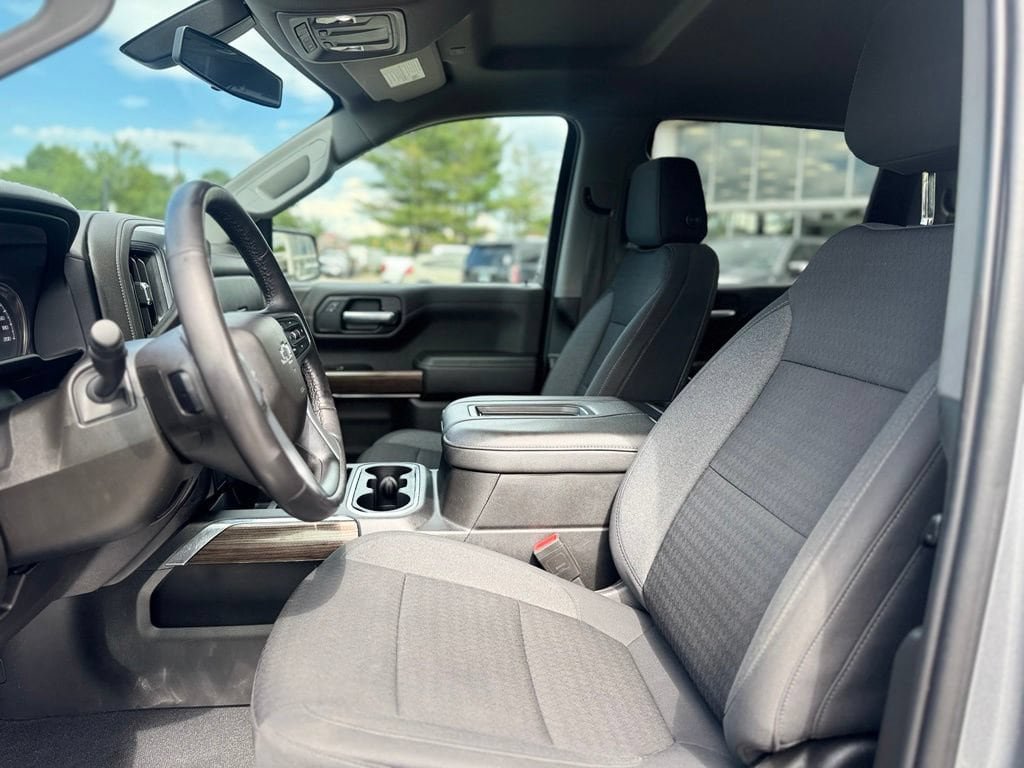 Used 2022 Chevrolet Silverado 1500 LT Trail Boss w/ Safety Package AWD/4WD image 15