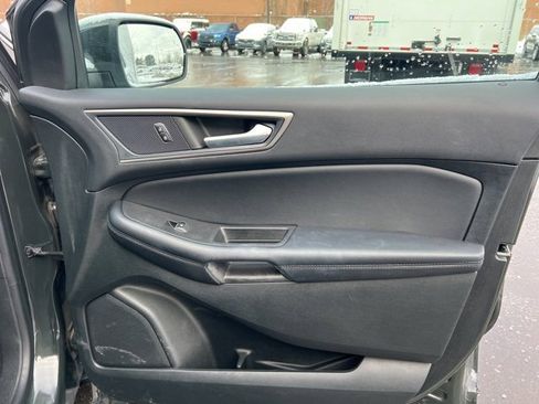 Used 2023 Ford Edge SEL image 10