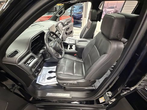 Used 2022 Chevrolet Suburban RST w/ Sport Performance Package image 62