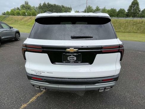 New 2026 Chevrolet Traverse LT w/ Driver Confidence Package AWD/4WD image 6