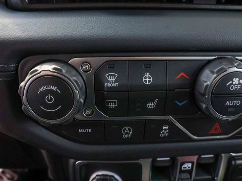 New 2027 Jeep Wrangler Unlimited Rubicon AWD/4WD image 19