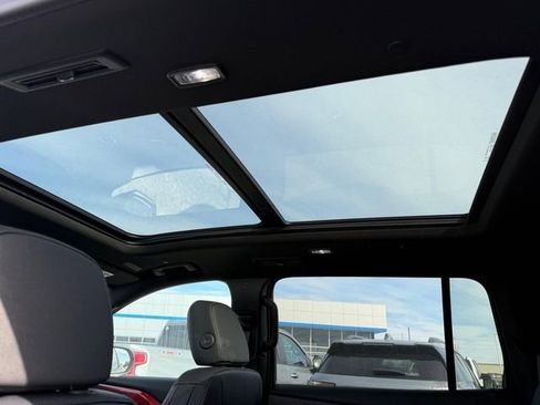 New 2026 Chevrolet Traverse Z71 w/ Enhanced Driving Package image 7