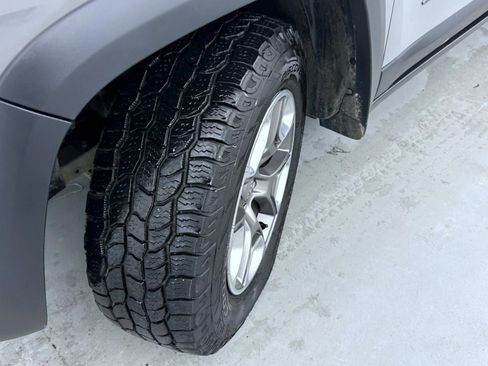 Used 2019 Jeep Cherokee Trailhawk w/ Comfort/Convenience Group image 23