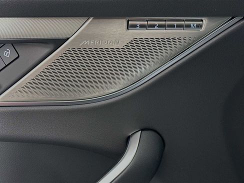 New 2026 Jaguar F-PACE R-Dynamic S image 19