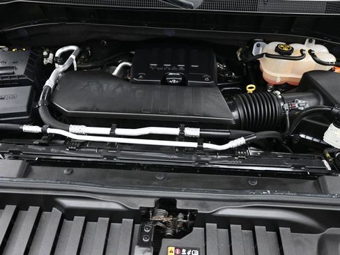 Used 2022 Chevrolet Silverado 1500 LT AWD/4WD image 9
