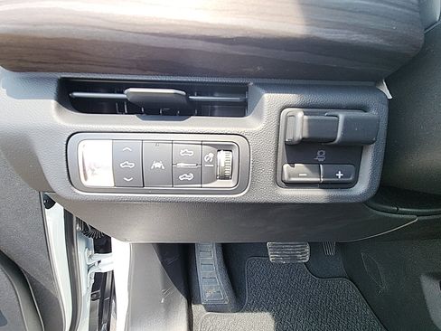 New 2025 GMC Sierra EV Denali image 23