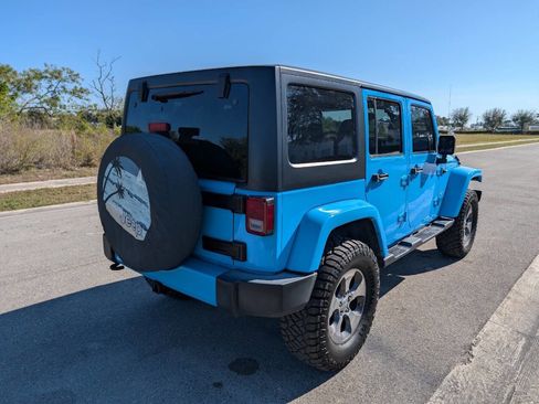 Used 2017 Jeep Wrangler Unlimited Sahara w/ Max Tow Package image 6