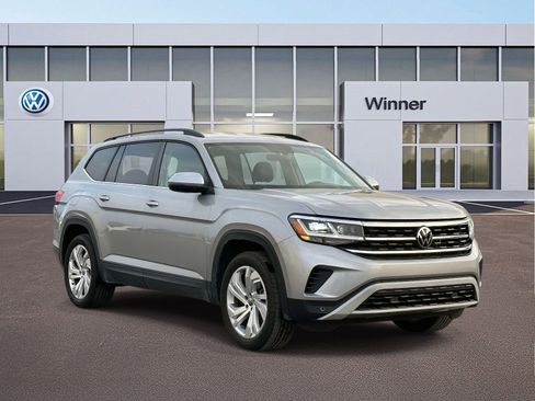 Used 2023 Volkswagen Atlas SE image 5