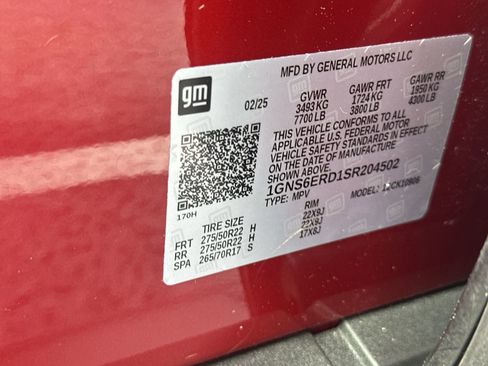 Used 2025 Chevrolet Suburban RST w/ Comfort Package image 36