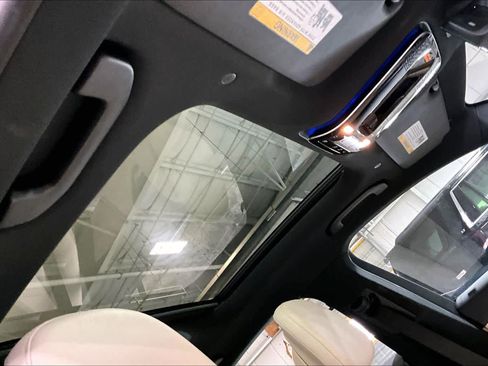 Used 2023 Mercedes-Benz C 300 4MATIC Sedan image 13