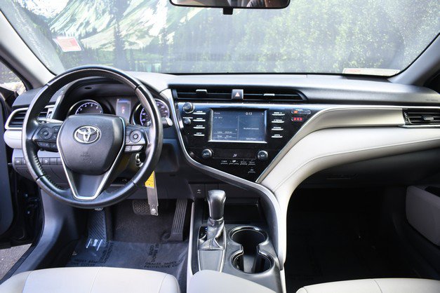 Certified 2018 Toyota Camry SE FWD image 18