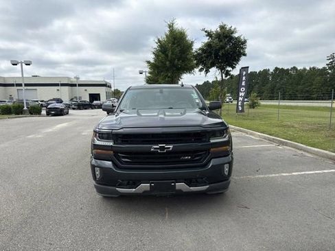 Used 2018 Chevrolet Silverado 1500 LT w/ All Star Edition image 2