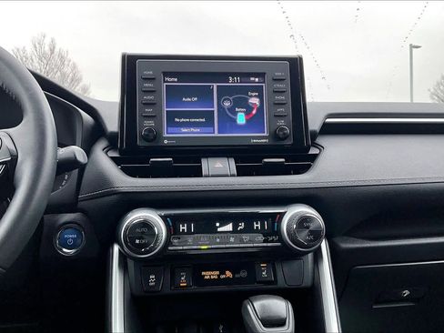 Used 2022 Toyota RAV4 XLE image 35