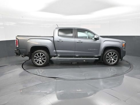 Used 2022 GMC Canyon Denali image 7