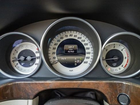Used 2014 Mercedes-Benz E 250 BlueTEC Sedan image 10