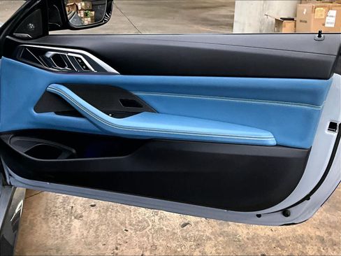 Used 2021 BMW M4 Competition w/ M Carbon Exterior Package RWD image 25