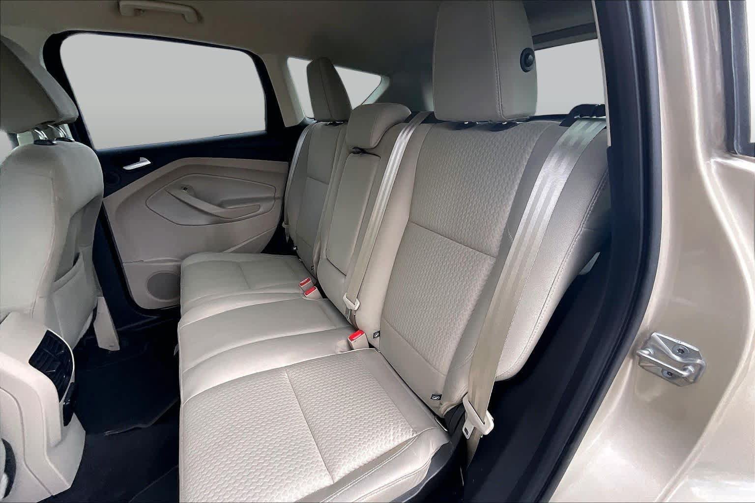 Used 2017 Ford Escape SE w/ Equipment Group 201A FWD image 20