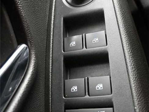 Used 2019 Chevrolet Trax LS image 27