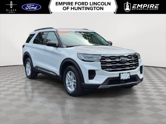 Certified 2025 Ford Explorer Active AWD/4WD image 1
