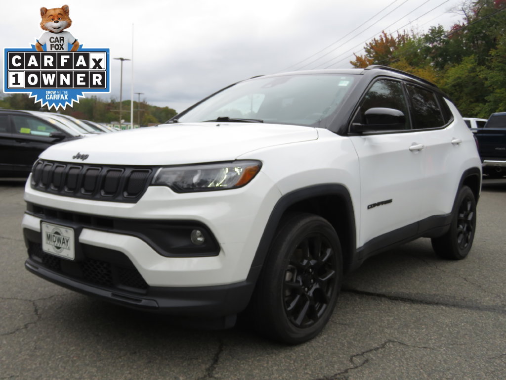 Used 2022 Jeep Compass Latitude w/ Sun and Sound Group AWD/4WD image 1