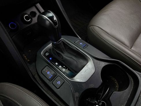 Used 2016 Hyundai Santa Fe Limited w/ Option Group 04 image 20