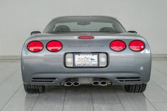 Used 2003 Chevrolet Corvette Coupe w/ Preferred Equipment Group RWD image 7