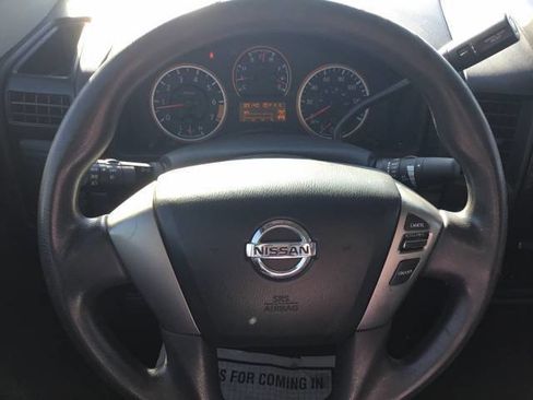Used 2014 Nissan Titan SV image 15
