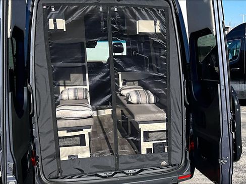 Used 2020 Mercedes-Benz Sprinter 2500 image 36