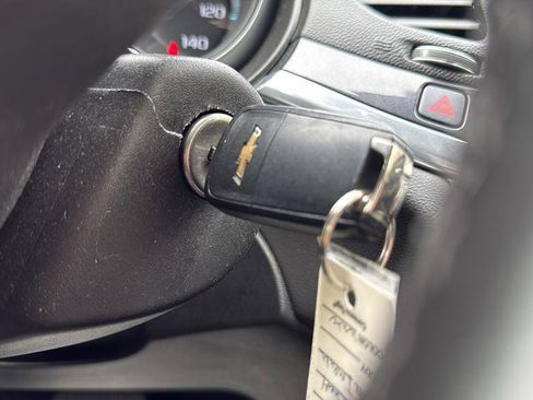 Used 2016 Chevrolet Impala LT w/ Convenience Package image 25