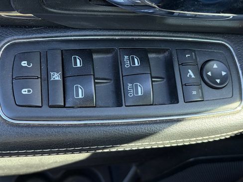 Used 2018 RAM 1500 Sport w/ Convenience Group image 8