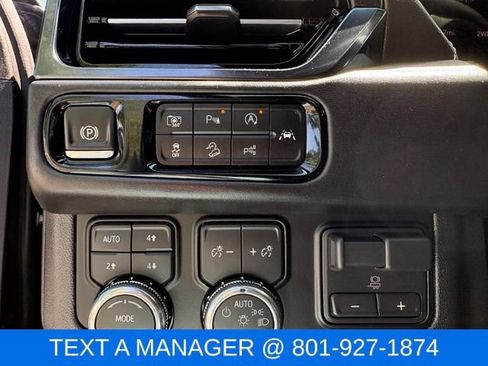 Used 2025 GMC Yukon AT4 Ultimate w/ LPO, AT4 Appearance Package AWD/4WD image 27