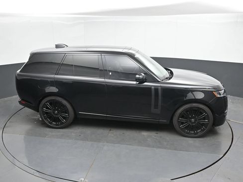 Used 2025 Land Rover Range Rover SE AWD/4WD image 36