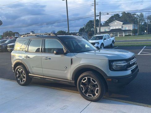 Used 2022 Ford Bronco Sport Outer Banks w/ Tech Package AWD/4WD image 6