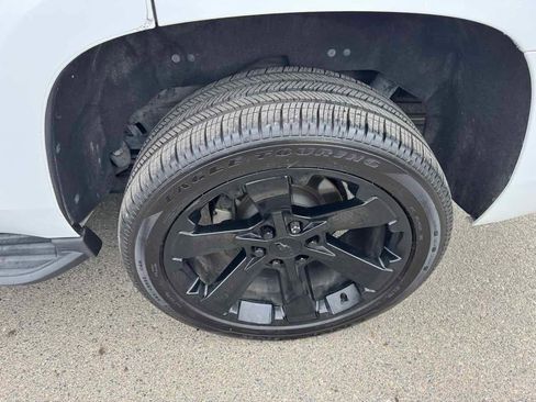 Used 2017 Chevrolet Tahoe LS image 36