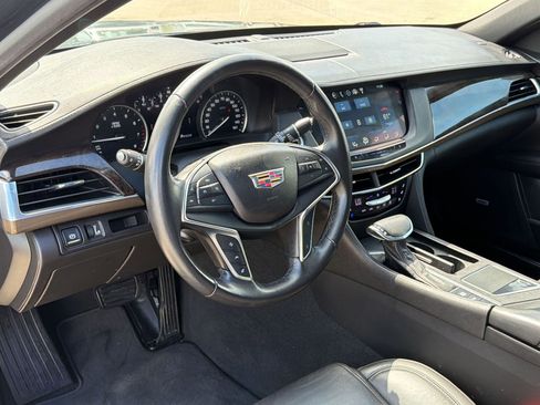 Used 2018 Cadillac CT6 Luxury image 4
