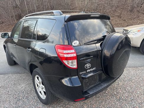 Used 2010 Toyota RAV4 Base 4x4 4dr SUV image 8