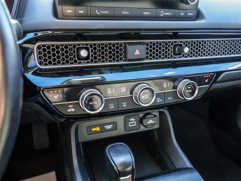 Used 2022 Honda Civic EX image 28