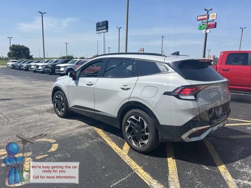 Used 2023 Kia Sportage SX AWD/4WD image 3