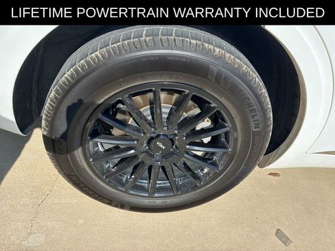 Used 2023 Genesis GV70 2.5T w/ Cargo Package AWD/4WD image 14