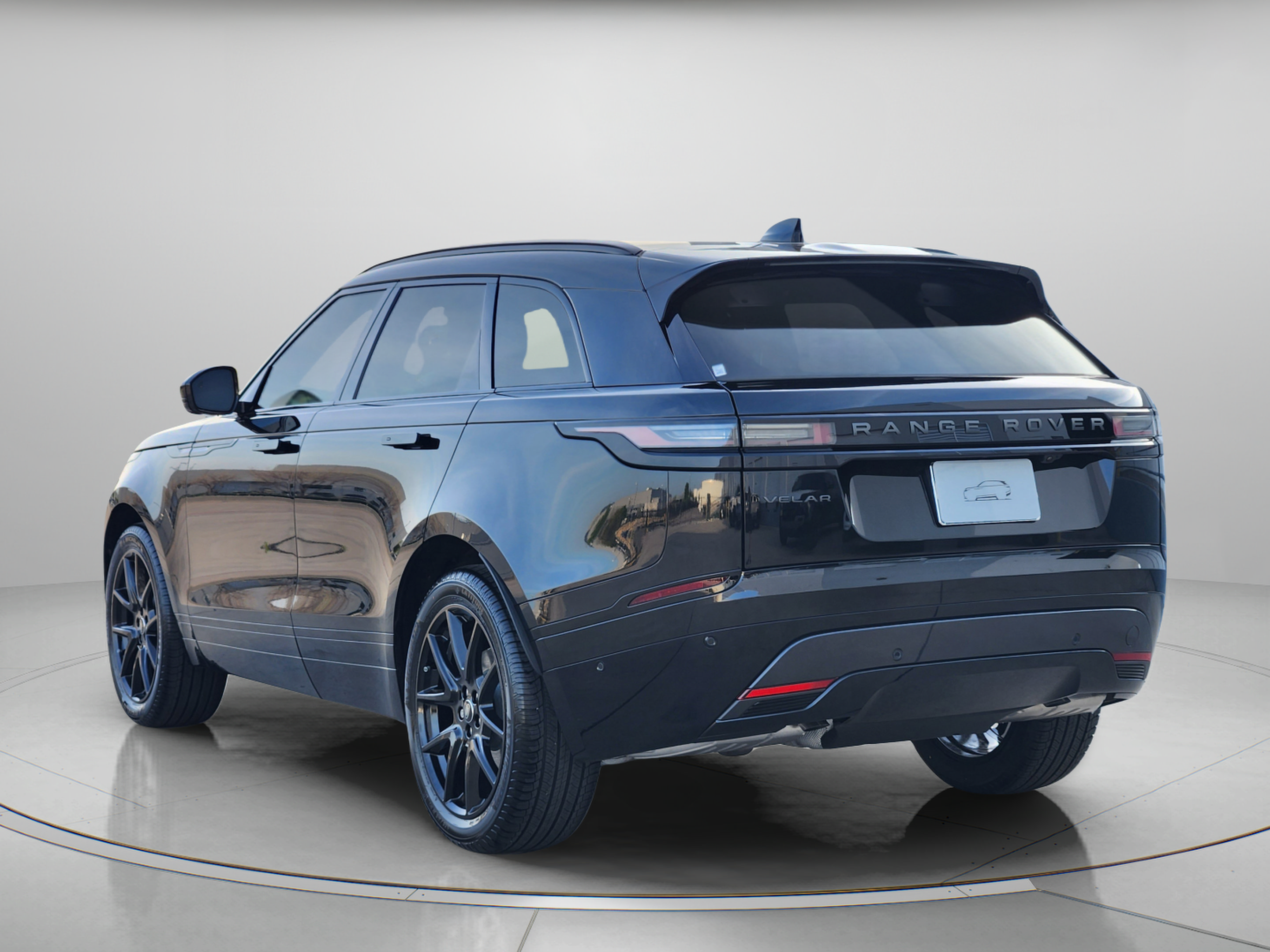 New 2026 Land Rover Range Rover Velar Dynamic SE AWD/4WD image 3