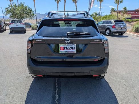 Certified 2025 Nissan Kicks SR FWD image 8